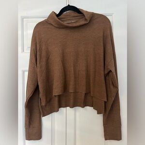American Eagle Cropped Waffle Turtleneck EUC
